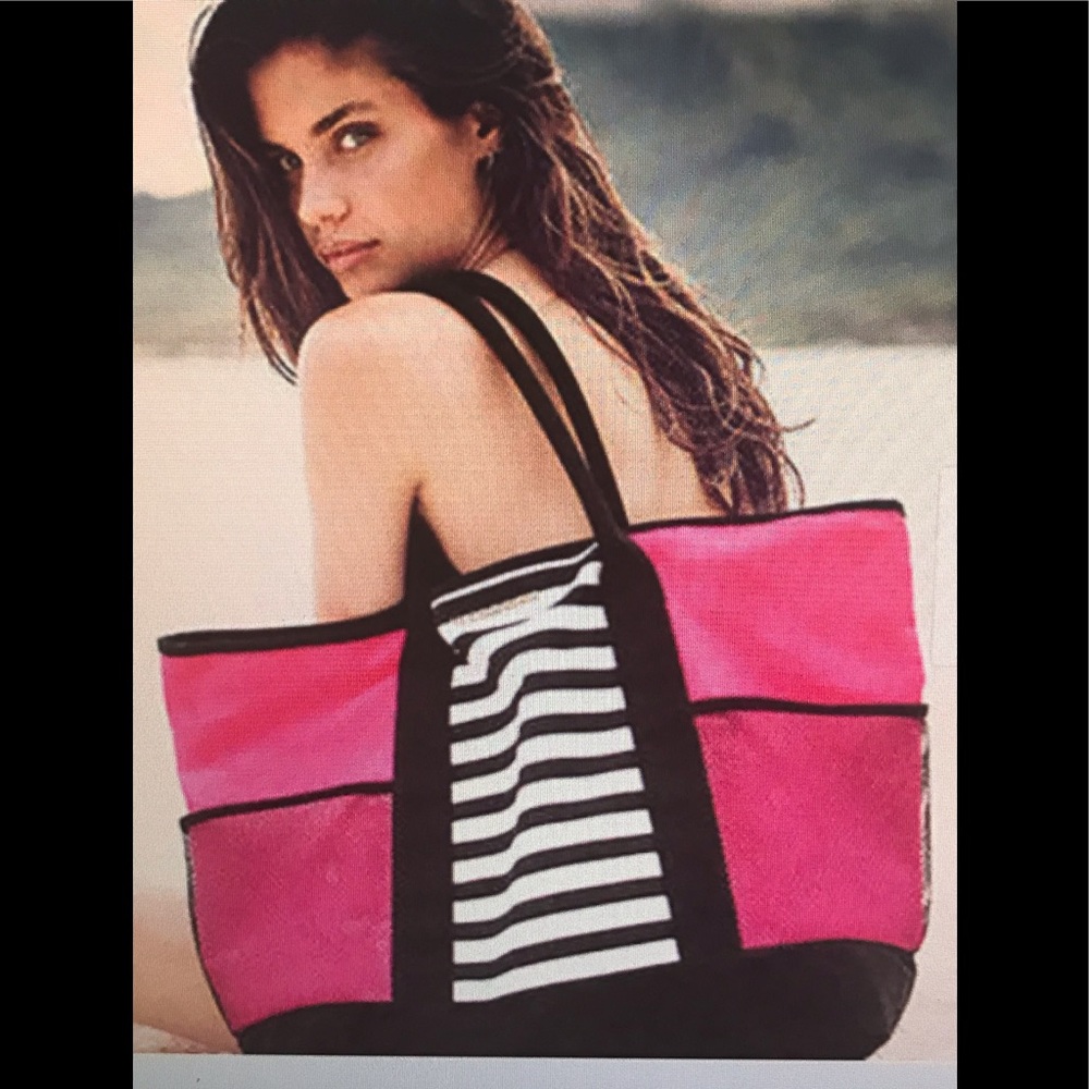 NWOT VS Island Getaway Beach Weekender